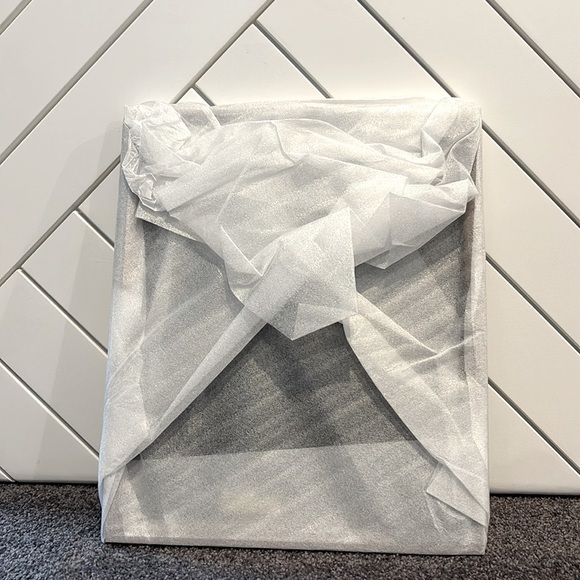 Pottery Barn Wood Gallery Oversized Mat Frame 8x10 in Espresso Brown New In Box! - Picture 6 of 14